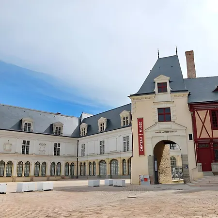 Le 84bis, Maison, Proche Gare, Parking, Netflix * Laval (Mayenne)