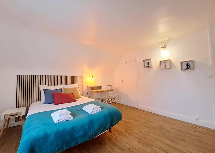 Le 84bis, Maison, Proche Gare, Parking, Netflix 拉瓦勒